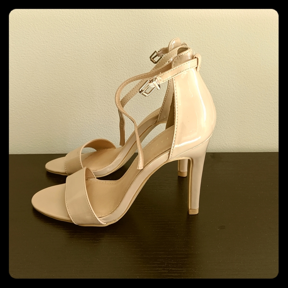 NEW Nude Heels